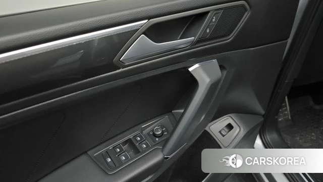 Volkswagen Tiguan Allspace 2020 Серый из Кореи, фото 6