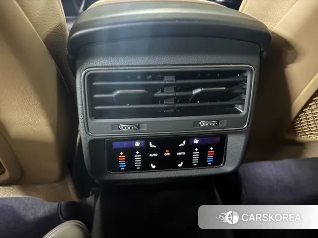 Audi Q8 (4M) 2023 Серый из Кореи, фото 6