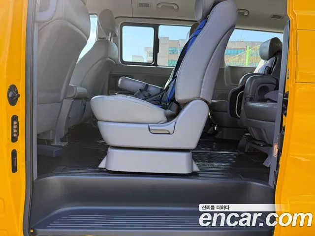 Hyundai The New Grand Starex 2018 Желтый из Кореи, фото 6