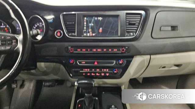 Kia All New Carnival 2018 Белый из Кореи, фото 6