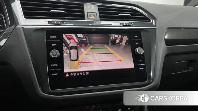 Volkswagen Tiguan second Generation 2022 Белый из Кореи, фото 6