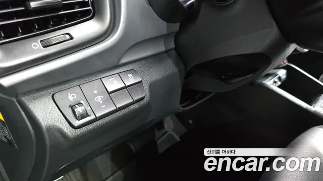 Kia Stonic id 2493034 из Кореи 6