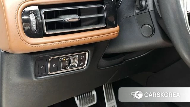 Lincoln Aviator 2nd generation 2021 Белый из Кореи, фото 6