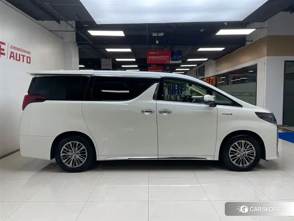 Toyota Elfa 2023 Белый из Китая, фото 6