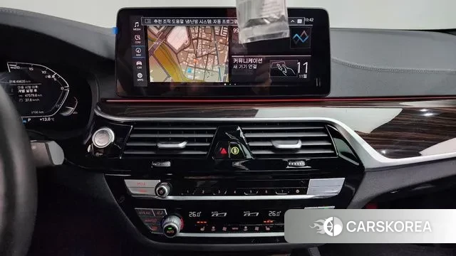 BMW 5 Series (G30) 2022 Черный из Кореи, фото 6