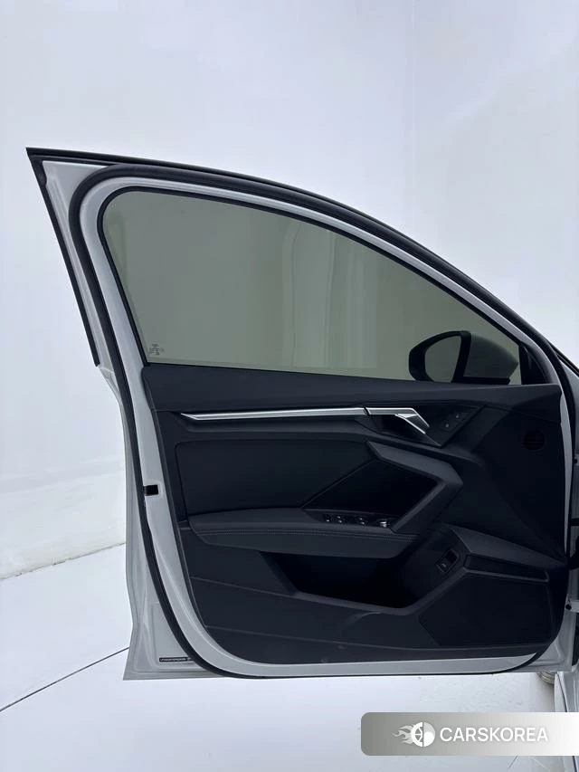 Audi A3 2023 Белый из Китая, фото 6