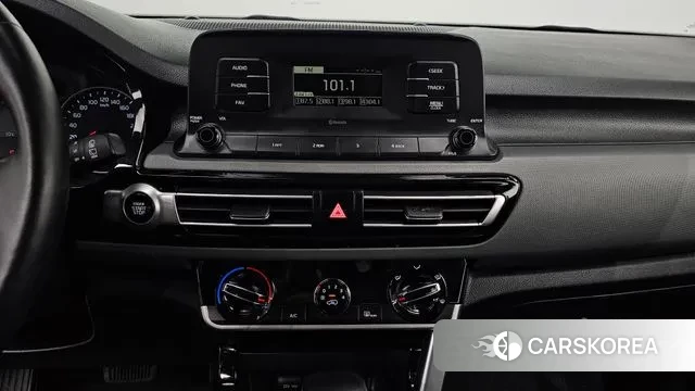 Kia Seltos 2021 Серый из Кореи, фото 6