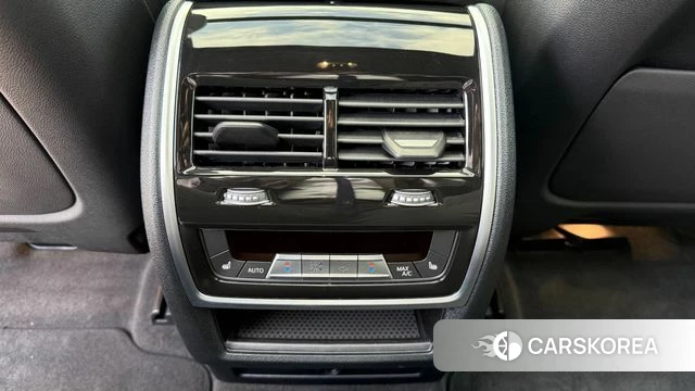 BMW X6 (G06) 2024 Белый из Кореи, фото 6