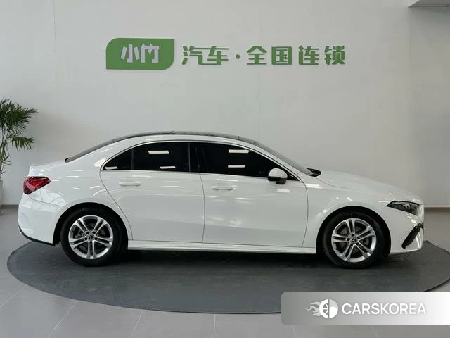 Mercedes-Benz Class A 2023 Белый из Китая, фото 6