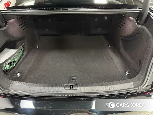 Audi A6L 2022 Черный из Китая, фото 6