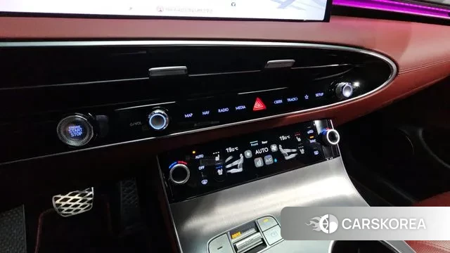 Genesis GV70 2024 Белый из Кореи, фото 6