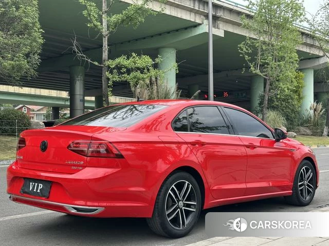 Volkswagen Lingdu 2022 Красный из Китая, фото 6