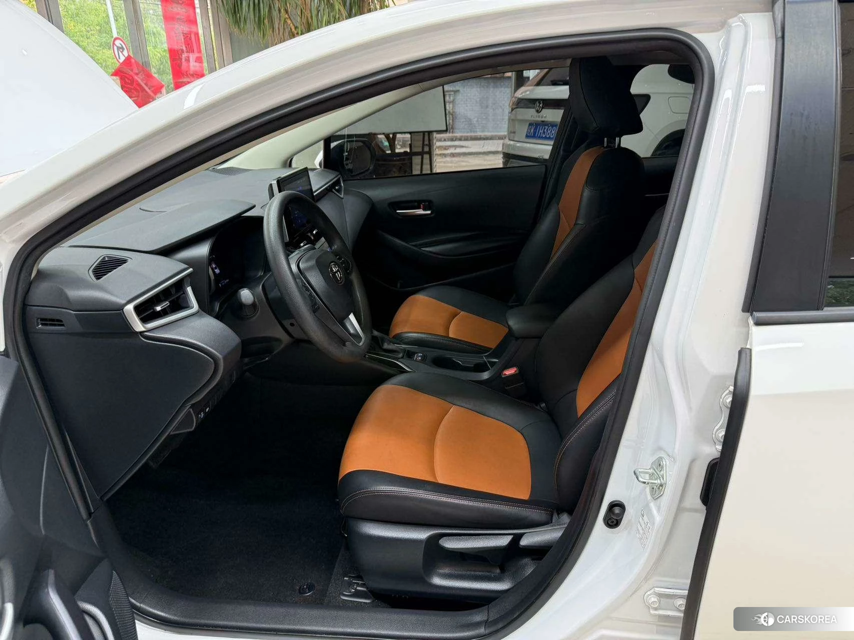 Toyota Corolla 2021 Белый из Китая, фото 6