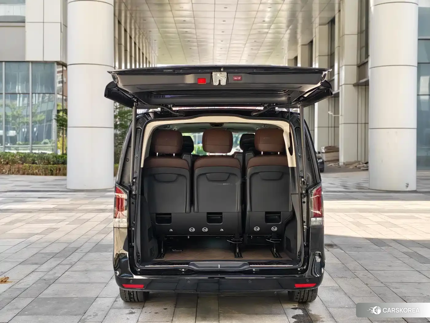 Mercedes-Benz V-Class 2026 Черный из Китая, фото 6