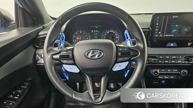Hyundai Veloster (JS) 2021 Светло-серебряный цвет из Кореи, фото 6