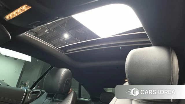 Mercedes-Benz E-Class W213 2018 Серебряный из Кореи, фото 6