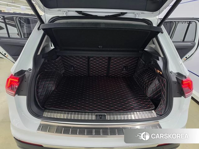 Volkswagen Tiguan second Generation 2020 Белый из Кореи, фото 6