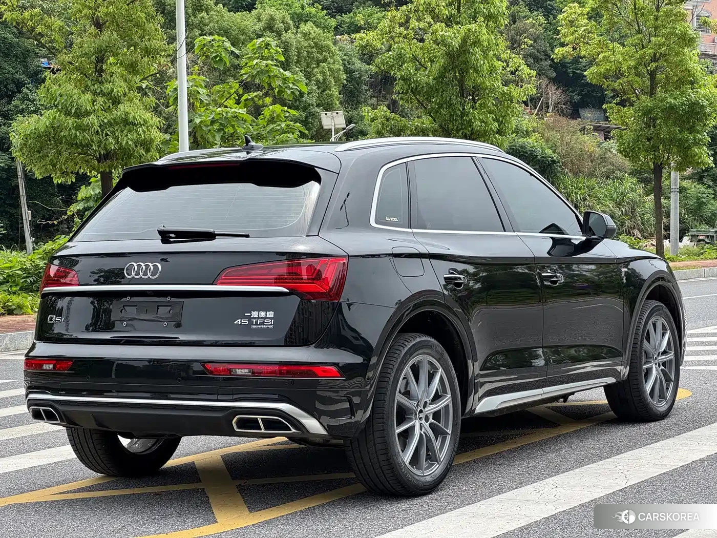 Audi Q5L 2023 Черный из Китая, фото 6