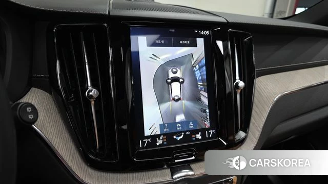 Volvo XC60 second Generation 2019 Белый из Кореи, фото 6