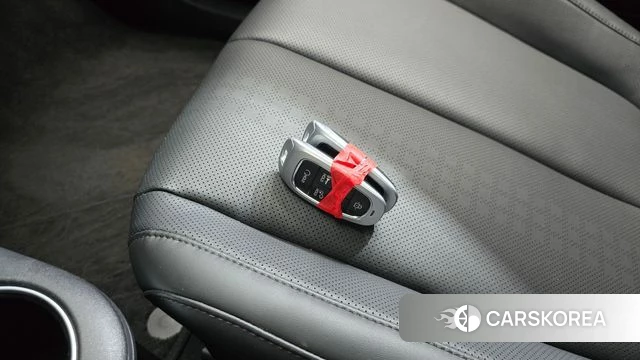 Hyundai Ionic 5 2021 Серебристо-серый из Кореи, фото 6
