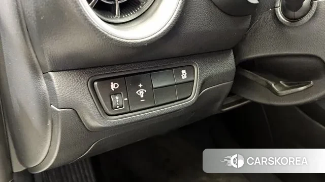 Kia The New K3 2nd generation 2021 Белый из Кореи, фото 6