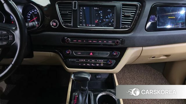 Kia The New Carnival 2018 Белый из Кореи, фото 6