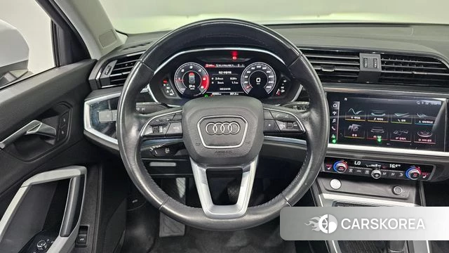 Audi Q3 (F3) 2020 Белый из Кореи, фото 6