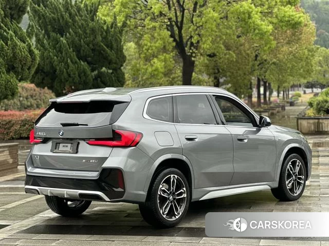 BMW X1 2024 Темно-серый из Китая, фото 6