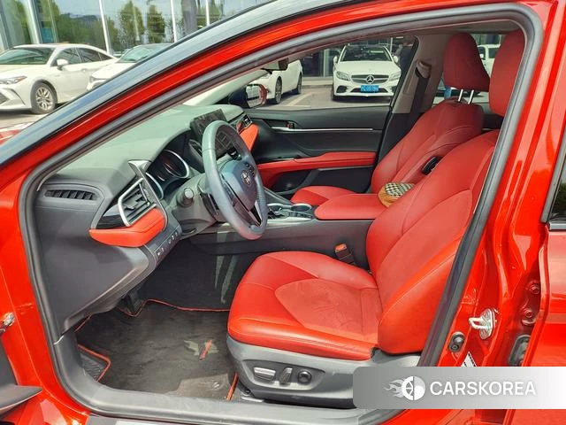 Toyota Camry 2022 Красный из Китая, фото 6