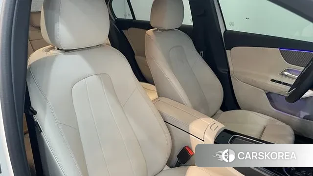 Mercedes-Benz A-Class W177 2024 Белый из Кореи, фото 6