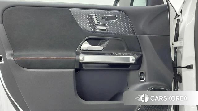 Mercedes-Benz EQB X243 2025 Белый из Кореи, фото 6