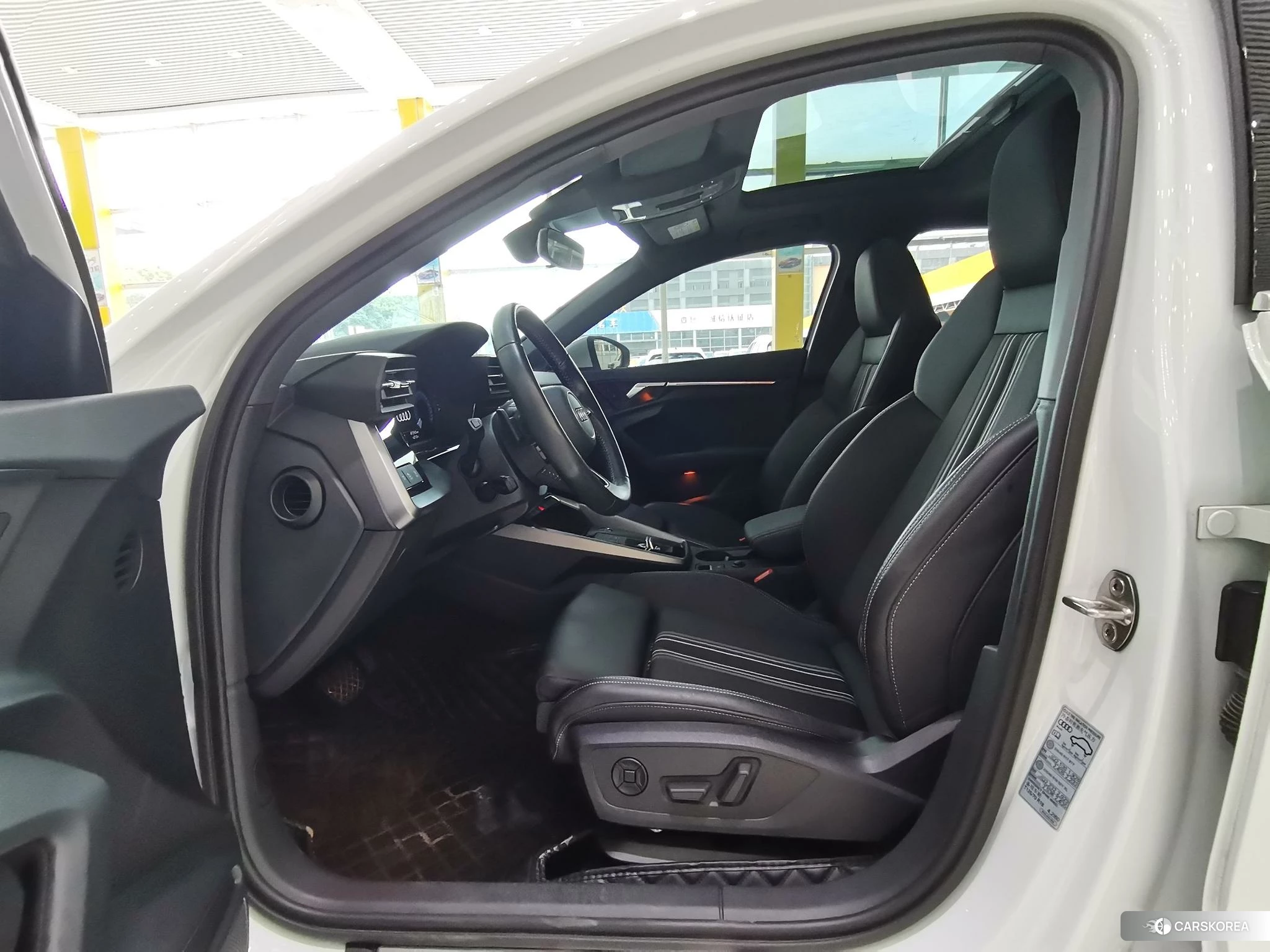 Audi A3 2022 Белый из Китая, фото 6