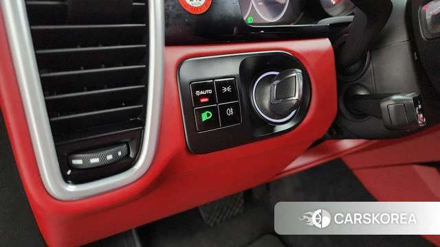 Porsche Cayenne (PO536) 2019 Черный из Кореи, фото 6