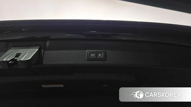 Audi Q3 (F3) 2025 Черный из Кореи, фото 6