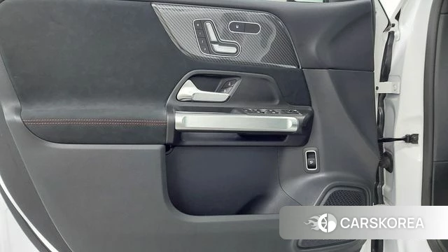 Mercedes-Benz GLB-Class X247 2025 Белый из Кореи, фото 6