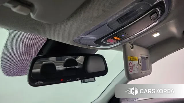 Hyundai The New Avante (CN7) 2023 Белый из Кореи, фото 6