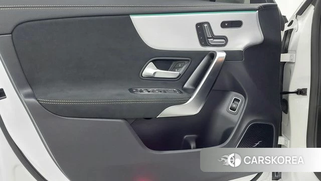 Mercedes-Benz CLA-Class C118 2025 Белый из Кореи, фото 6