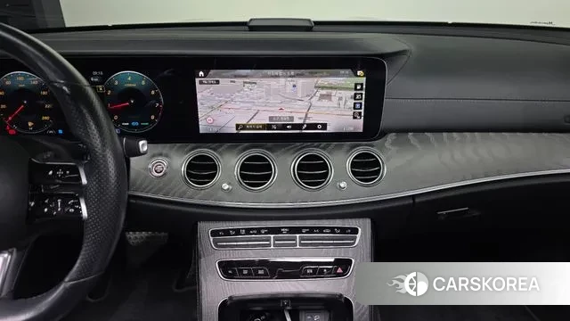 Mercedes-Benz E-Class W213 2021 Черный из Кореи, фото 6