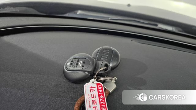 Mini Cooper Clubman 2022 Черный из Кореи, фото 6