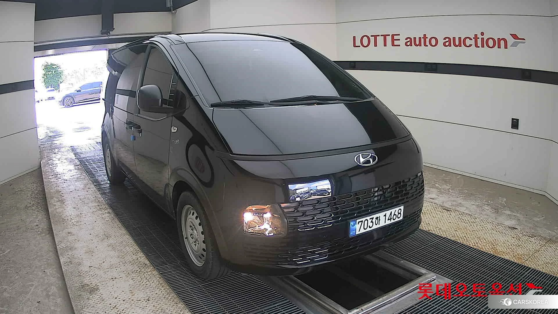 Hyundai Staria 2022 Abyss Black Pearl из Кореи, фото 6