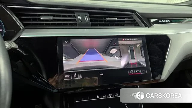 Audi e-Tron 2020 Черный из Кореи, фото 6