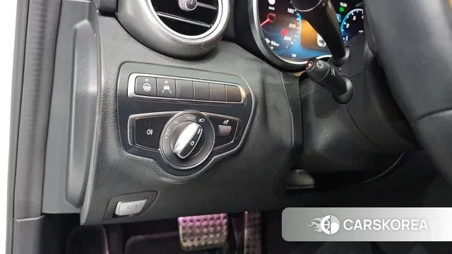 Mercedes-Benz C-Class W205 2021 Белый из Кореи, фото 6