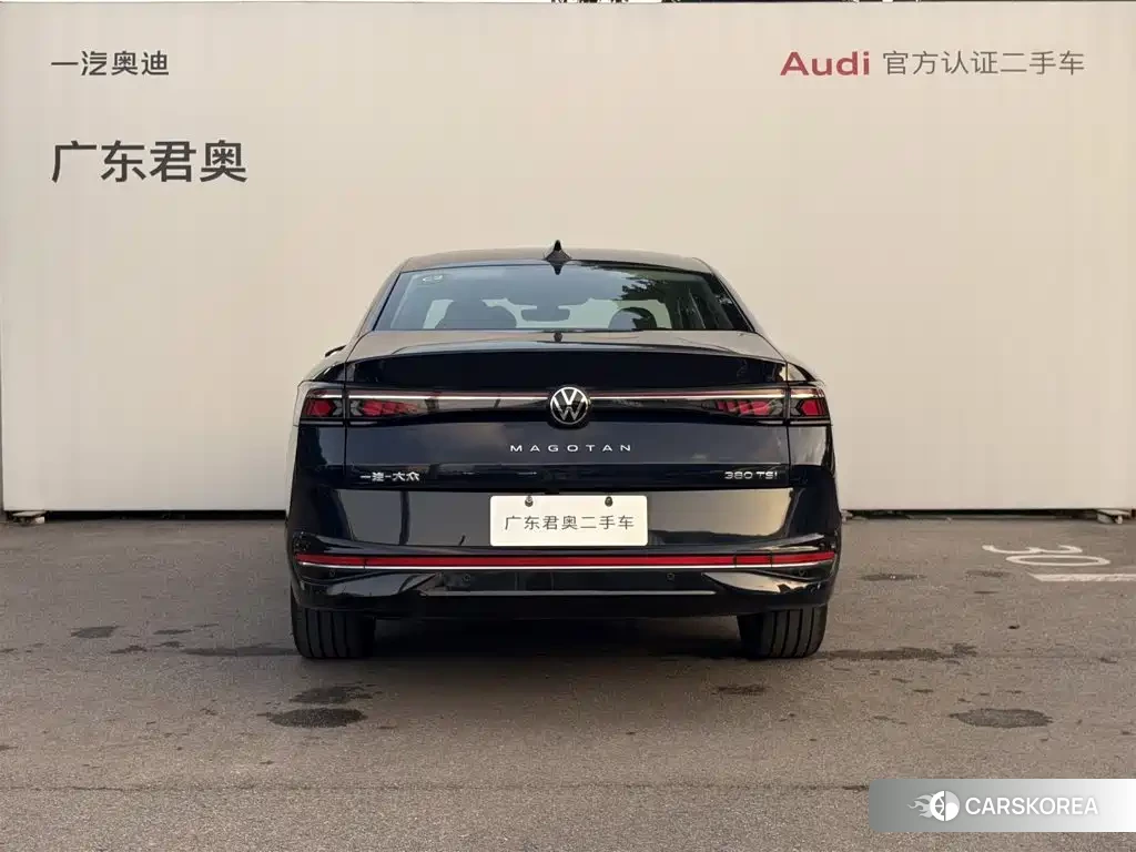 Volkswagen Magotan 2024 Синий из Китая, фото 6