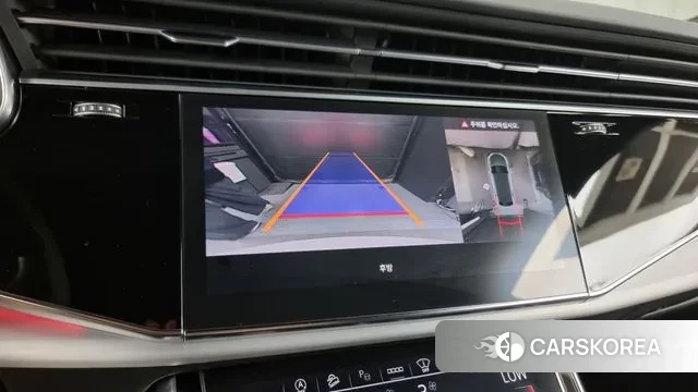 Audi Q8 (4M) 2023 Белый из Кореи, фото 6