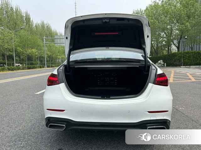 Mercedes-Benz Class C 2024 Белый из Китая, фото 6