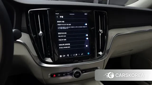 Volvo S60 3rd generation 2023 Черный из Кореи, фото 6