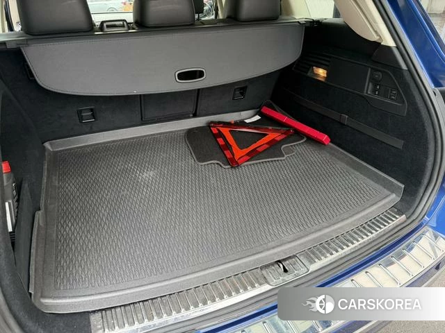 Volkswagen Touareg 2018 Синий из Китая, фото 6