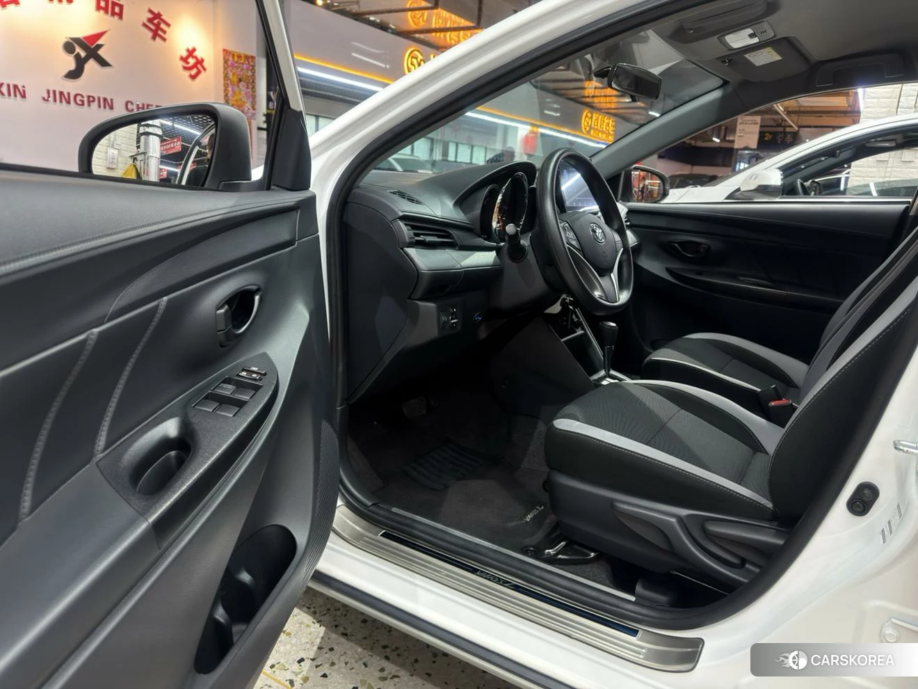 Toyota YARIS L Zhixuan 2021 Белый из Китая, фото 6