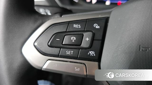 Volkswagen Tiguan second Generation 2022 Белый из Кореи, фото 6