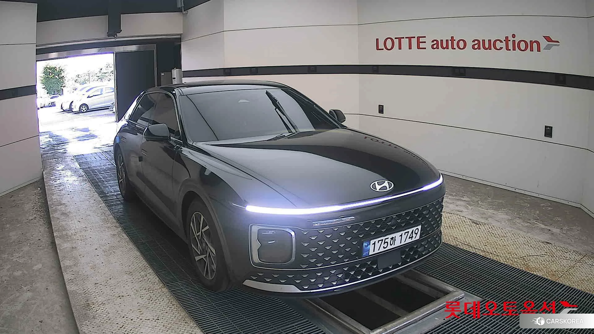Hyundai Grandeur 2023 Abyss Black Pearl из Кореи, фото 6